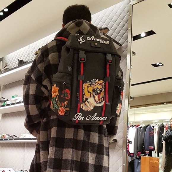 Gucci Butterfly Tiger Floral Embroidery L’ aveugle Par Amour Techpack Backpack - Picture 3 of 13